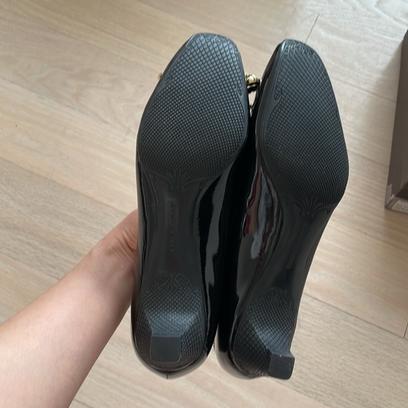 Elie Tahari Jackie Pump size 38 - Picture 2 of 5